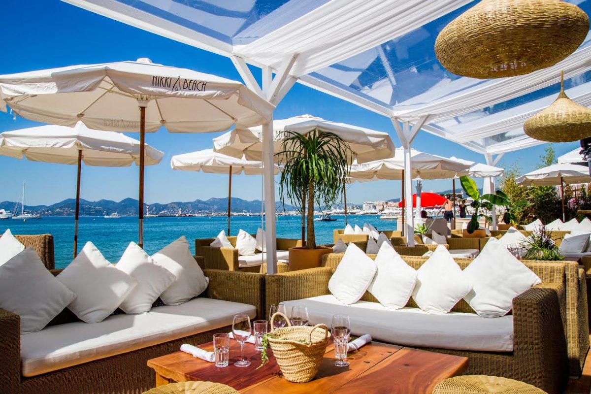 Galleria foto 'I beach club più belli e chic d’Italia: 10 stabilimenti dove godersi l’estate senza pensieri' - foto 1