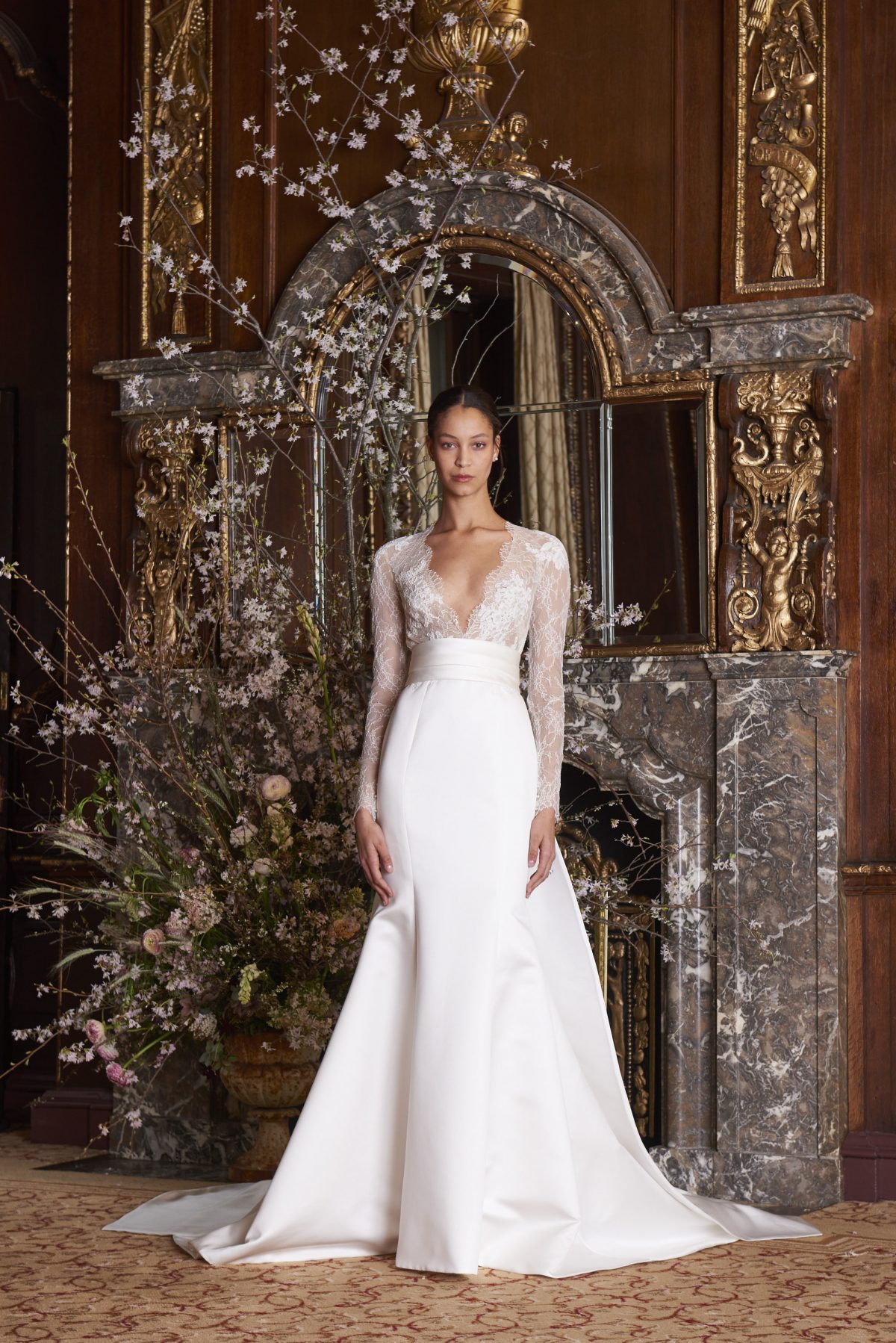 Galleria foto 'Abiti da sposa Monique Lhuillier: i modelli più pregiati dalla collezione 2019 [FOTO]' - foto 3