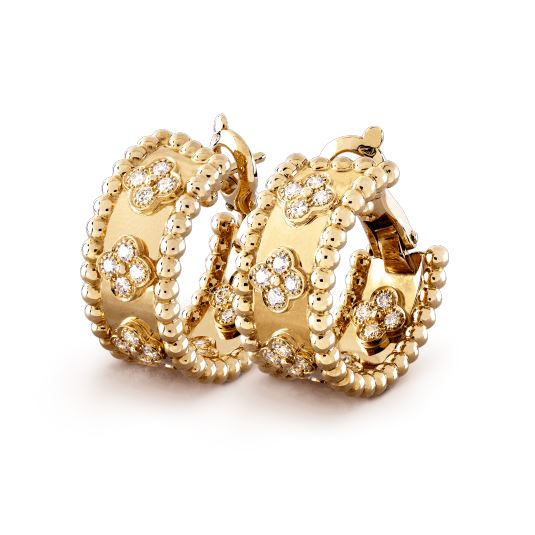 Orecchini a cerchio in oro con diamanti Van Cleef and Arpels 2018 2019