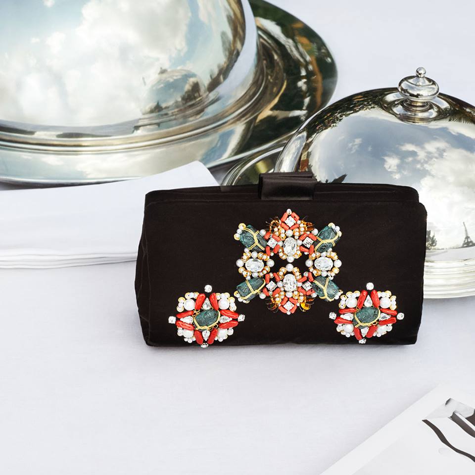 Borsa da sera gioiello nera Roger Vivier inverno 2019