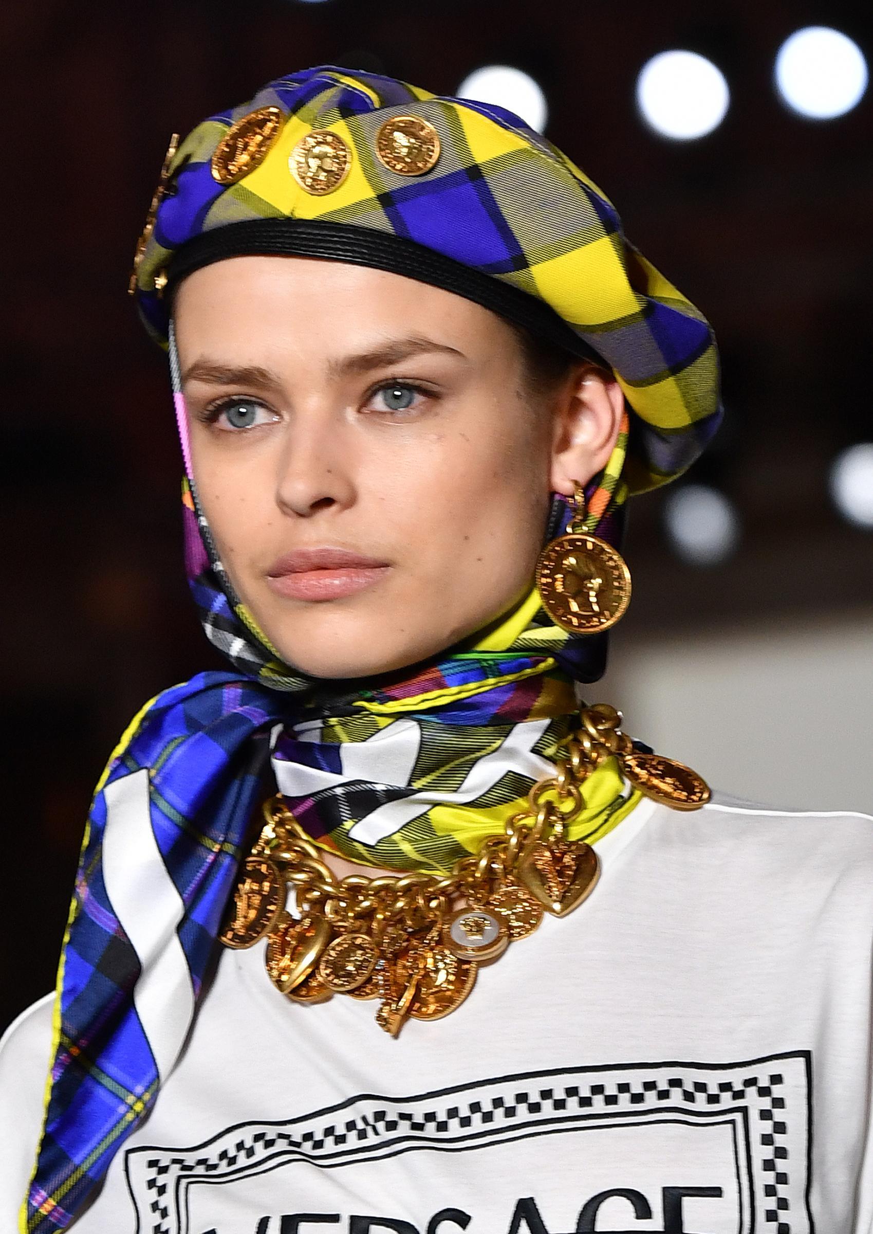 cappello a basco Versace inverno 2019
