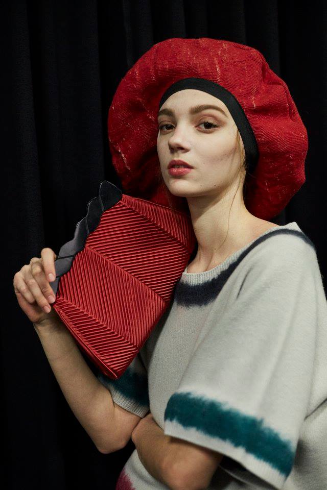 Cappello a basco grande Giorgio Armani inverno 2019