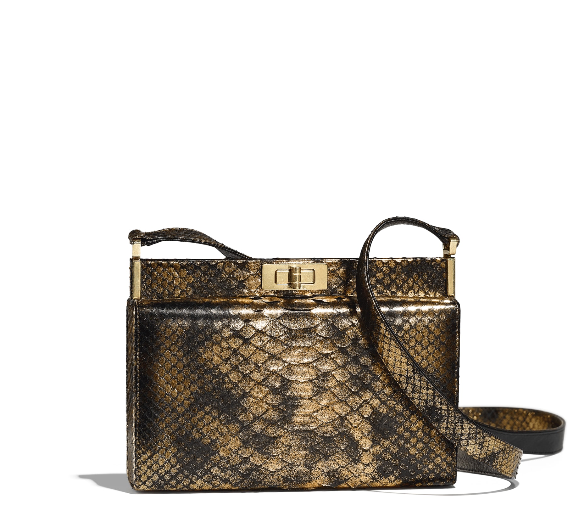 Pochette in pitone Chanel inverno 2019