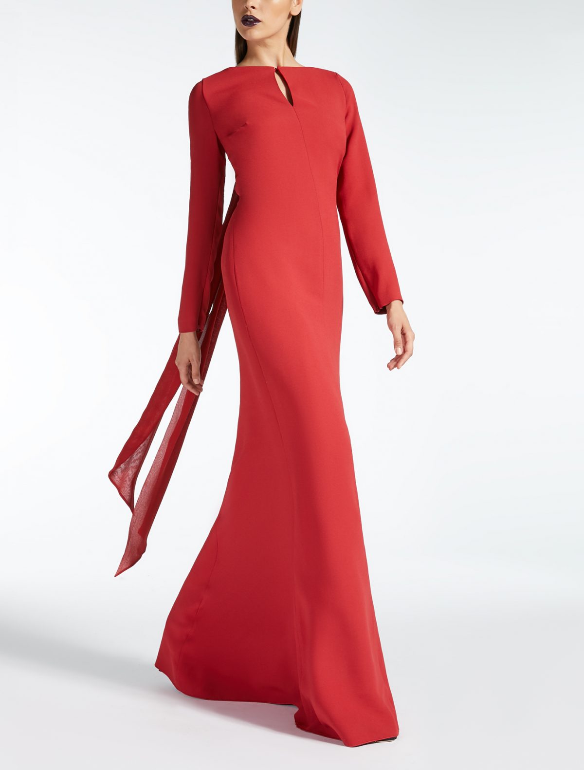 Galleria foto 'Vestiti eleganti da cerimonia lunghi, corti e con pantaloni: i più esclusivi per l’Autunno/Inverno 2018-2019 [FOTO]' - foto 6