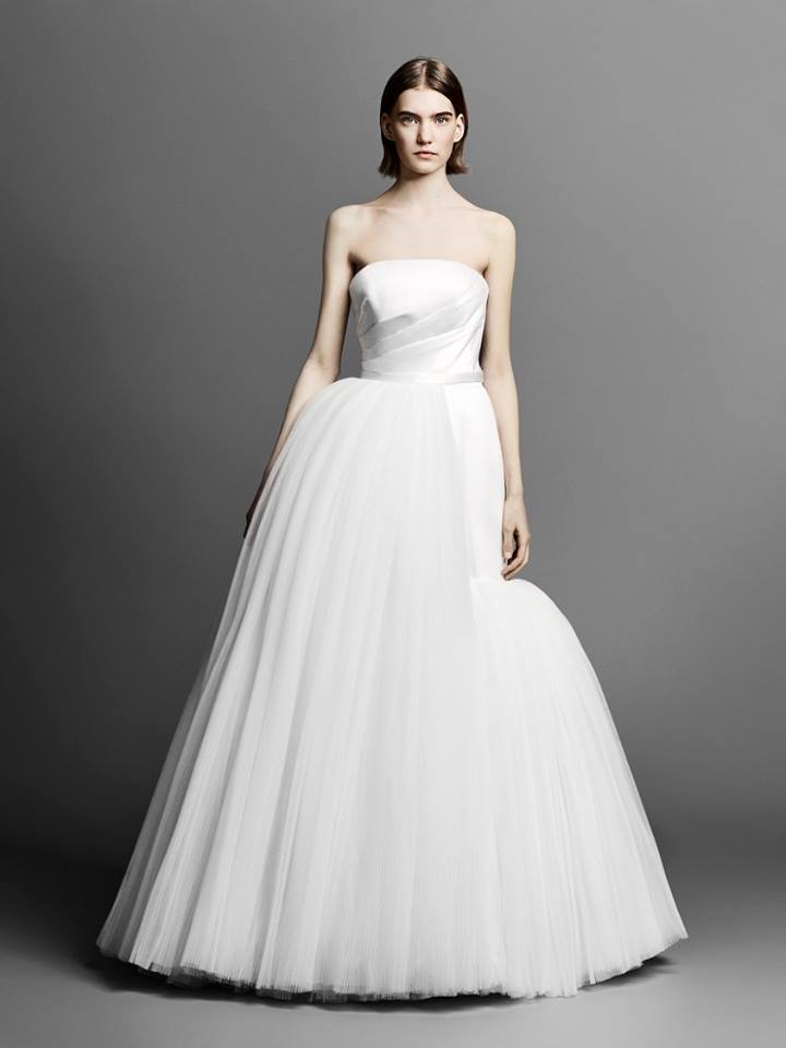 Abito da sposa asimmetrico Viktor & Rolf collezione 2019