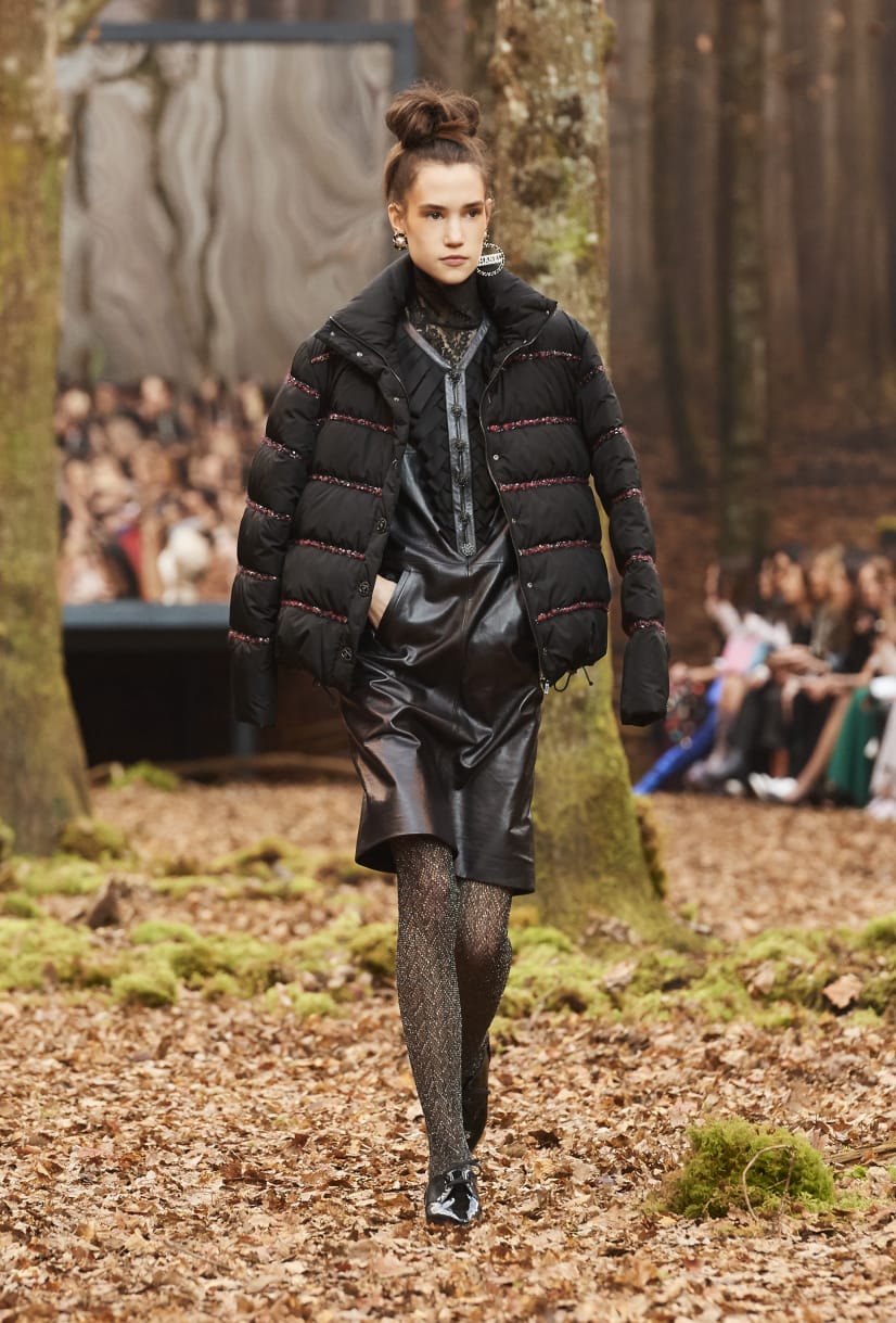 Piumino Chanel nero corto
