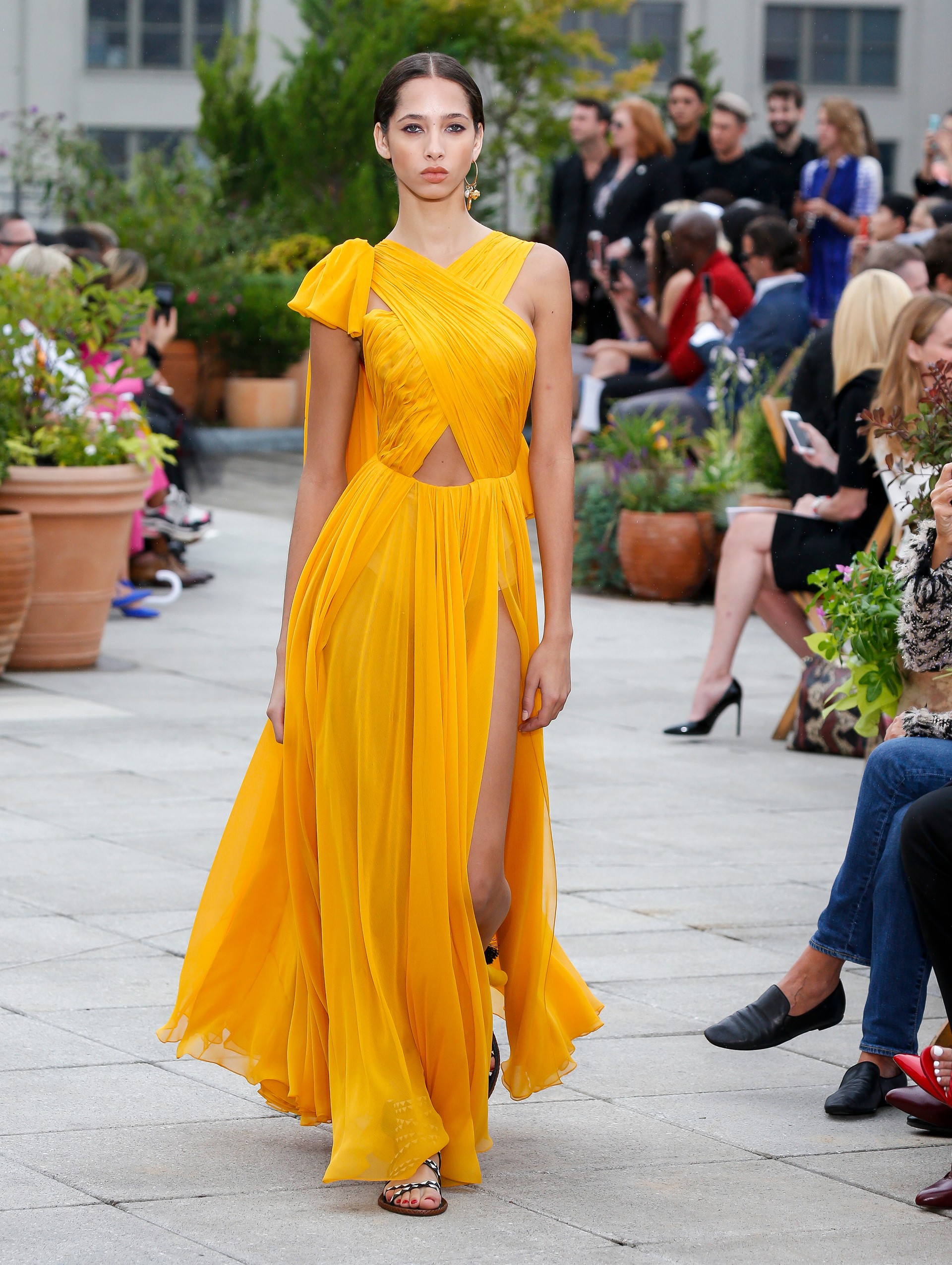 Abito da cerimonia stile impero Oscar De La Renta