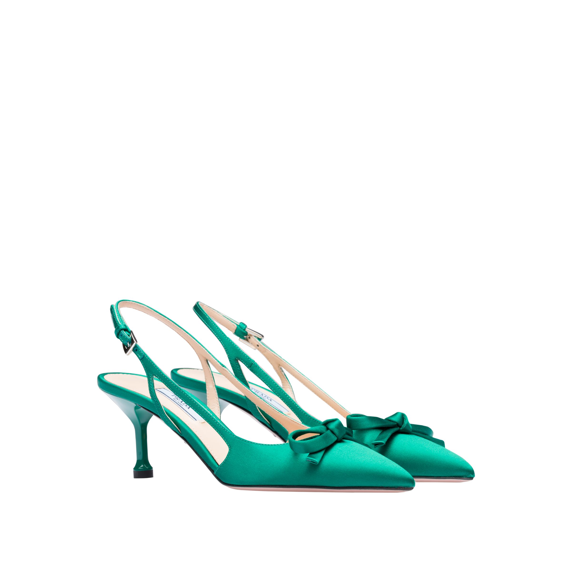 Scarpe a punta in raso Prada