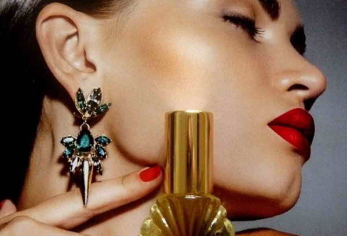 Galleria foto 'Quali segreti nascondono i profumi di lusso?' - foto 1