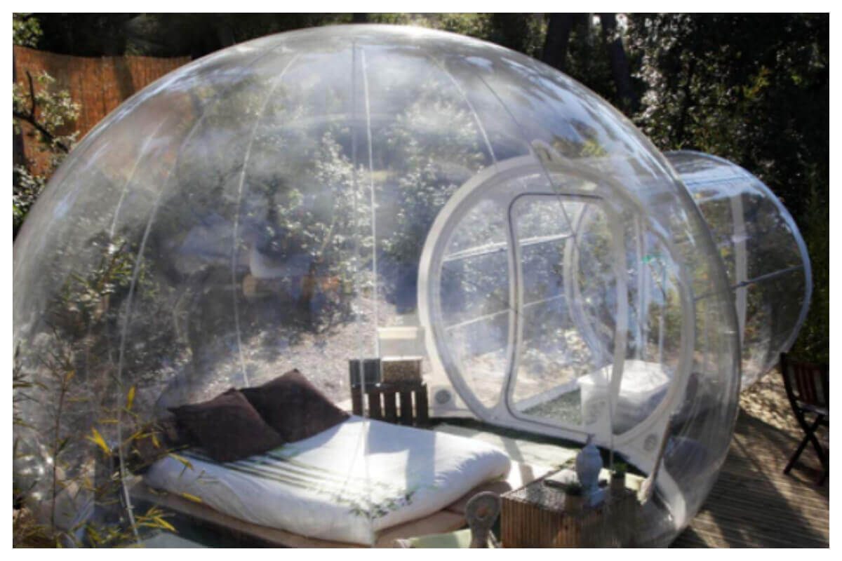 Galleria foto 'Bolle gonfiabili da giardino: relax sotto le stelle' - foto 1