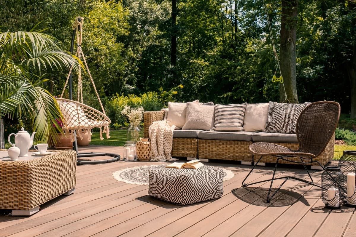 Salotti da giardino: guida ai modelli di lusso