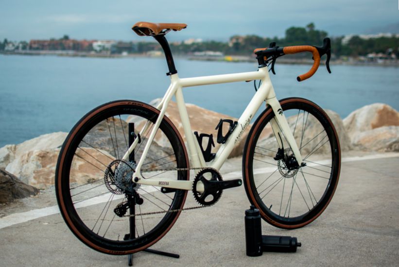 Galleria foto 'Ares Super Leggera, l’ebike di lusso più leggera al mondo' - foto 3