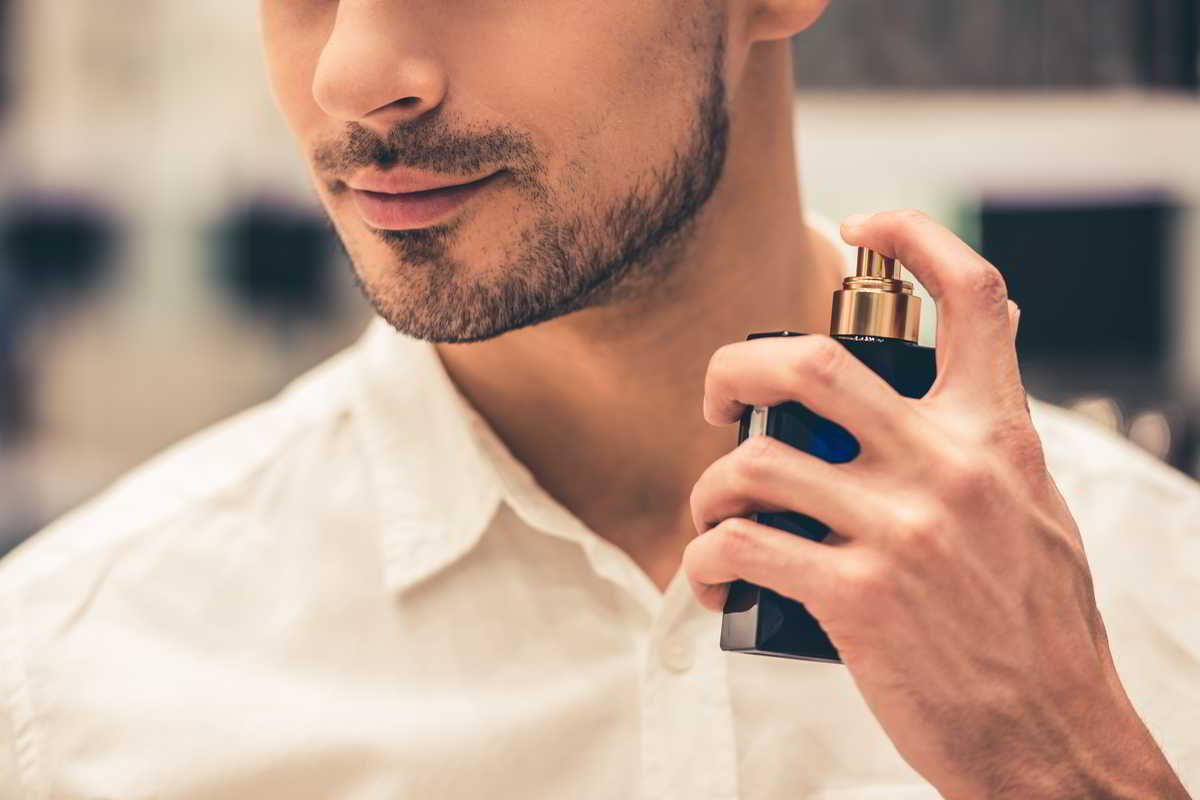 Le 10 fragranze maschili più vendute nel 2021