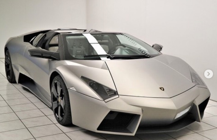 reventon roadster