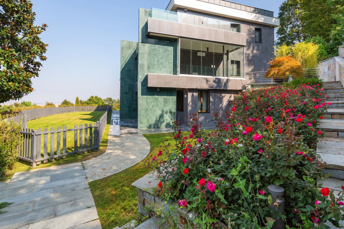 Galleria foto 'La villa torinese di CR7 è in affitto, un “nido” extralusso per pochi' - foto 4