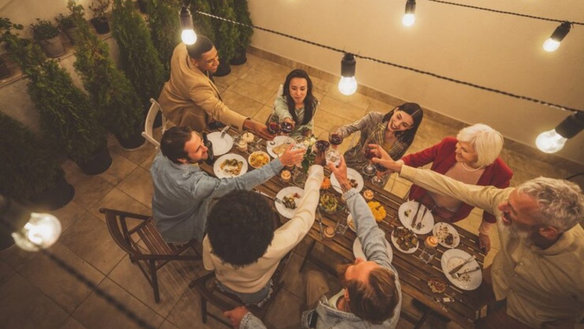 Tavola Estiva: 8 articoli imperdibili per colazioni, pranzi, cene e aperitivi all’aperto