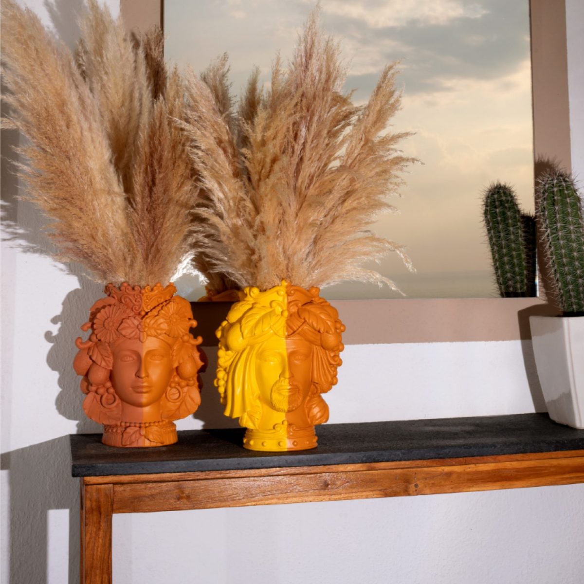 Galleria foto 'Teste di Moro, Pigne e Pomi decorano la nostra Casa ma conosciamo il vero significato di questi oggetti?' - foto 6