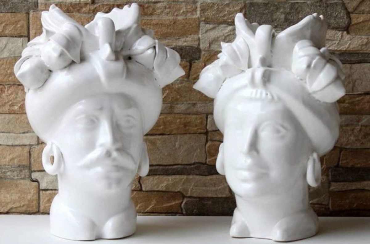 Galleria foto 'Teste di Moro, Pigne e Pomi decorano la nostra Casa ma conosciamo il vero significato di questi oggetti?' - foto 7