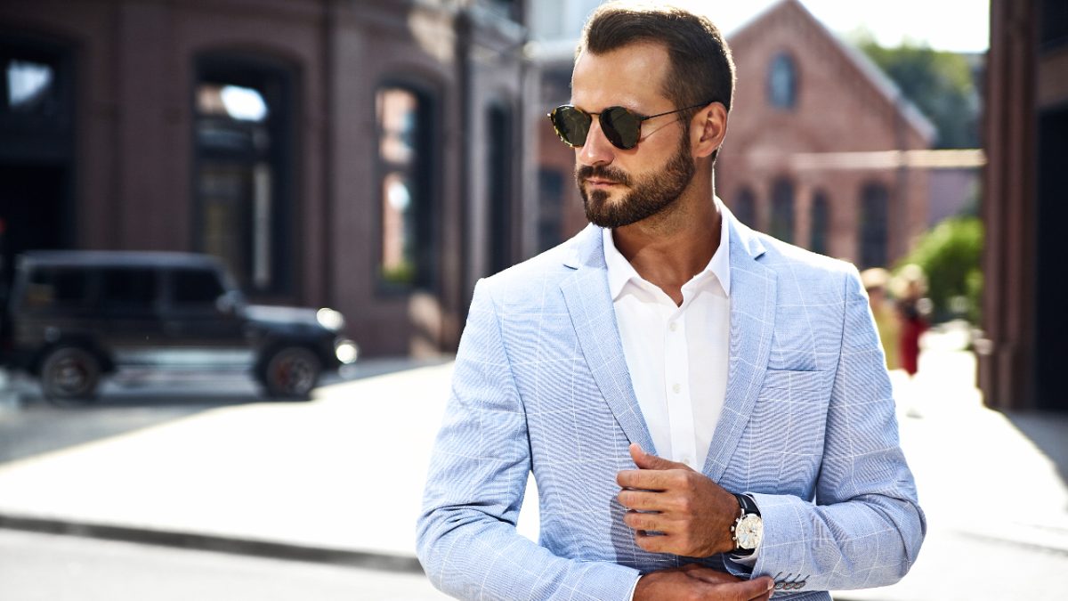 Look sales uomo elegante