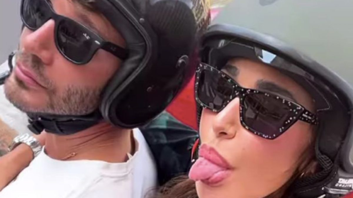 Belen Rodriguez e Stefano De Martino, la romantica fuga tra i vigneti