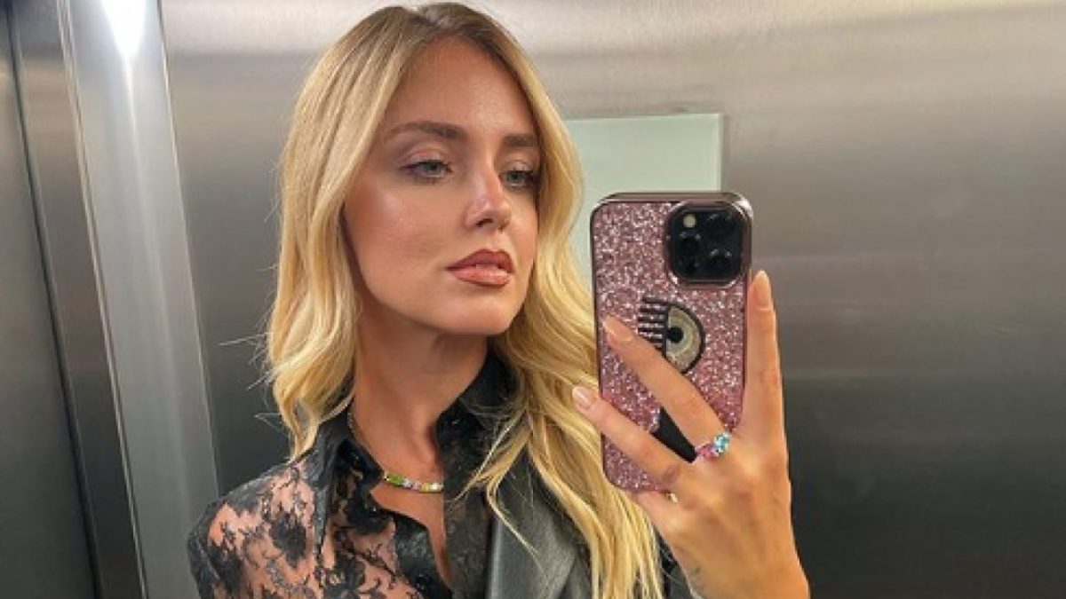 Chiara Ferragni mostra il nuovo ufficio: è lei la Regina di Milano