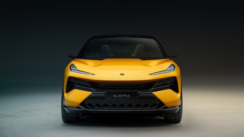 Debutta l’Hyper SUV elettrico Lotus Eletre. Le prime consegne dall’estate 2023