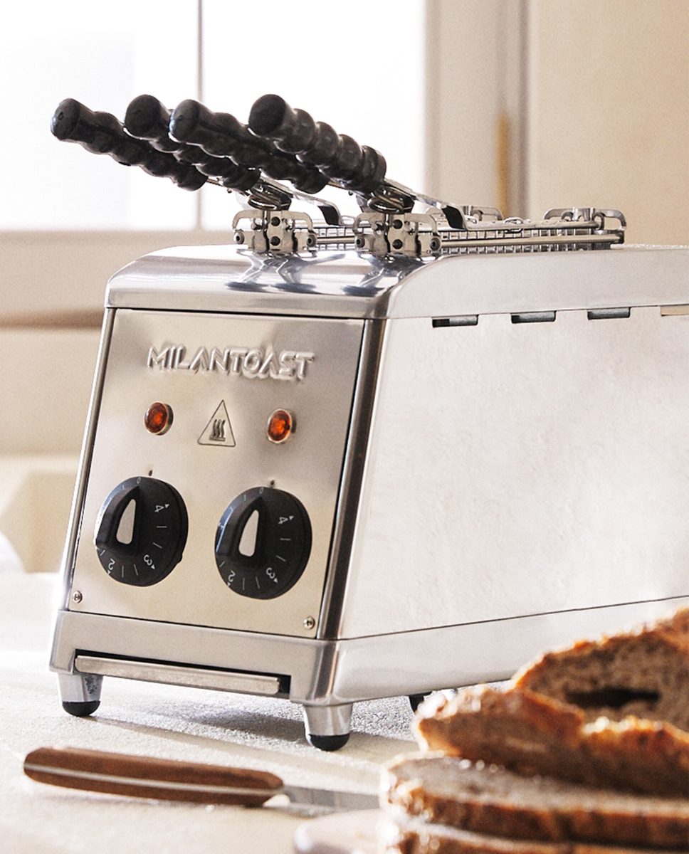 Galleria foto 'Studio Nicholson+Zara Home: collaborazione tra Moda e Arredo per una Collezione di Coperte uniche!' - foto 3