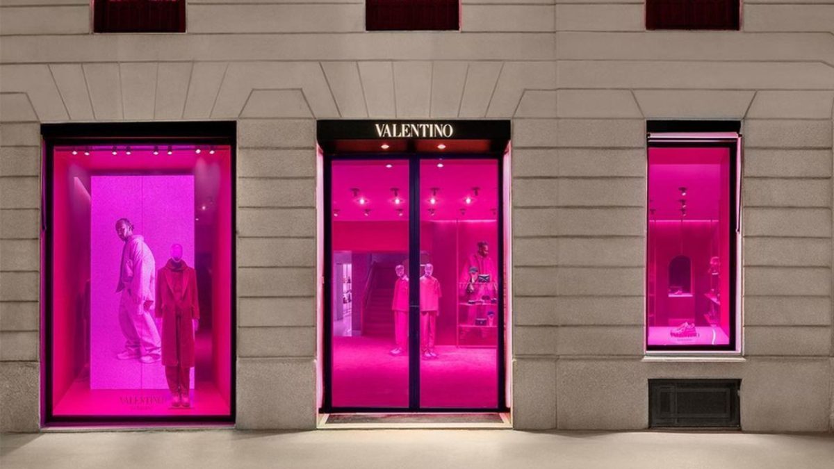 Il ‘Rosa’ Valentino: 7 capi e accessori Total Pink dalla collezione autunno-inverno!