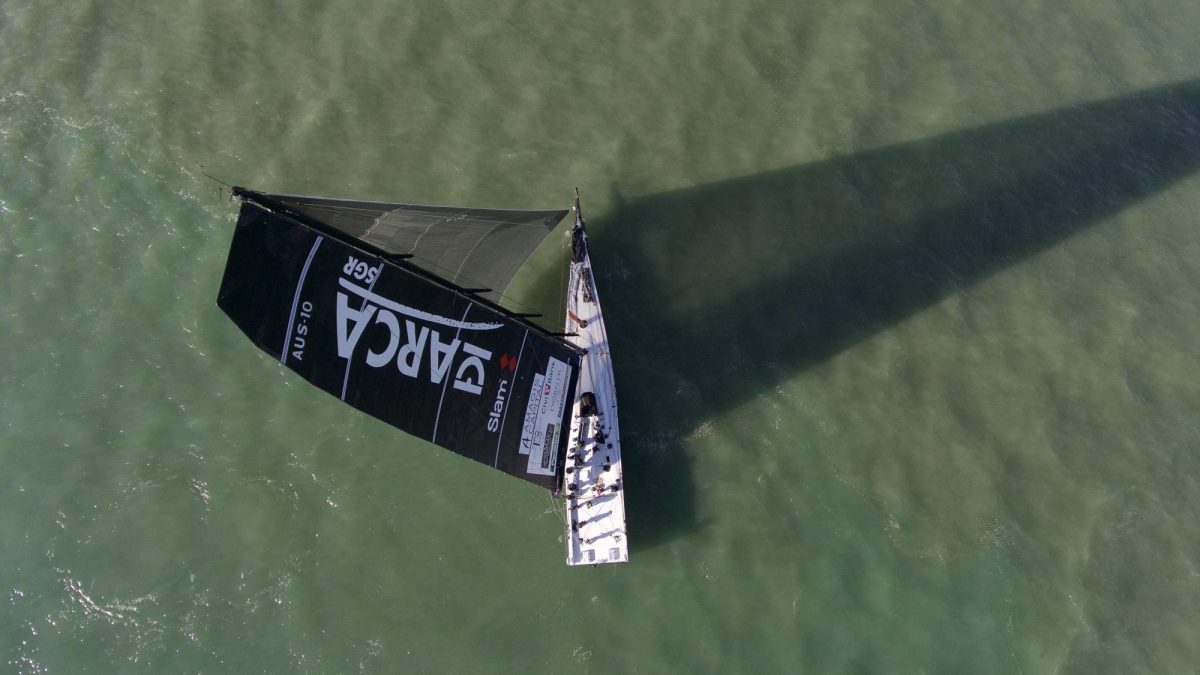 Galleria foto 'Arca 100 come Cenerentola: da relitto a Barca da regata più performante del mondo!' - foto 2