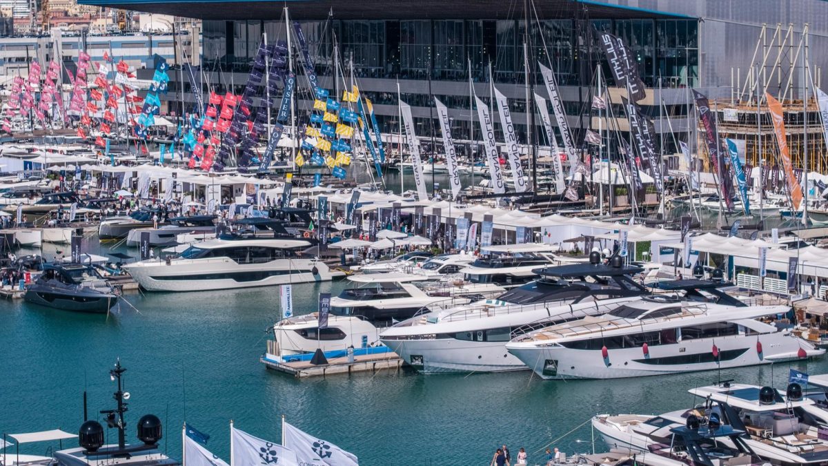Galleria foto 'Le 6 Barche più Belle, Lussuose e Prestanti presentate al Salone Nautico di Genova' - foto 7