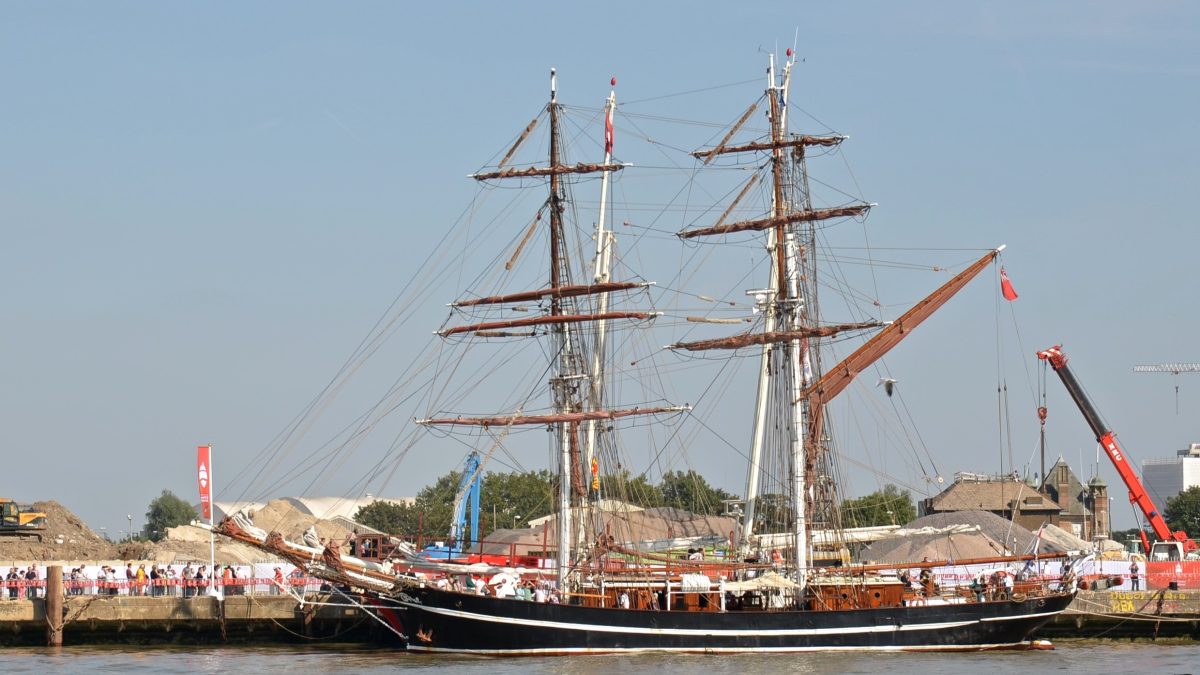 Galleria foto 'Barche nel Cinema: 4 imbarcazioni indimenticabili protagoniste di grandi pellicole!' - foto 1