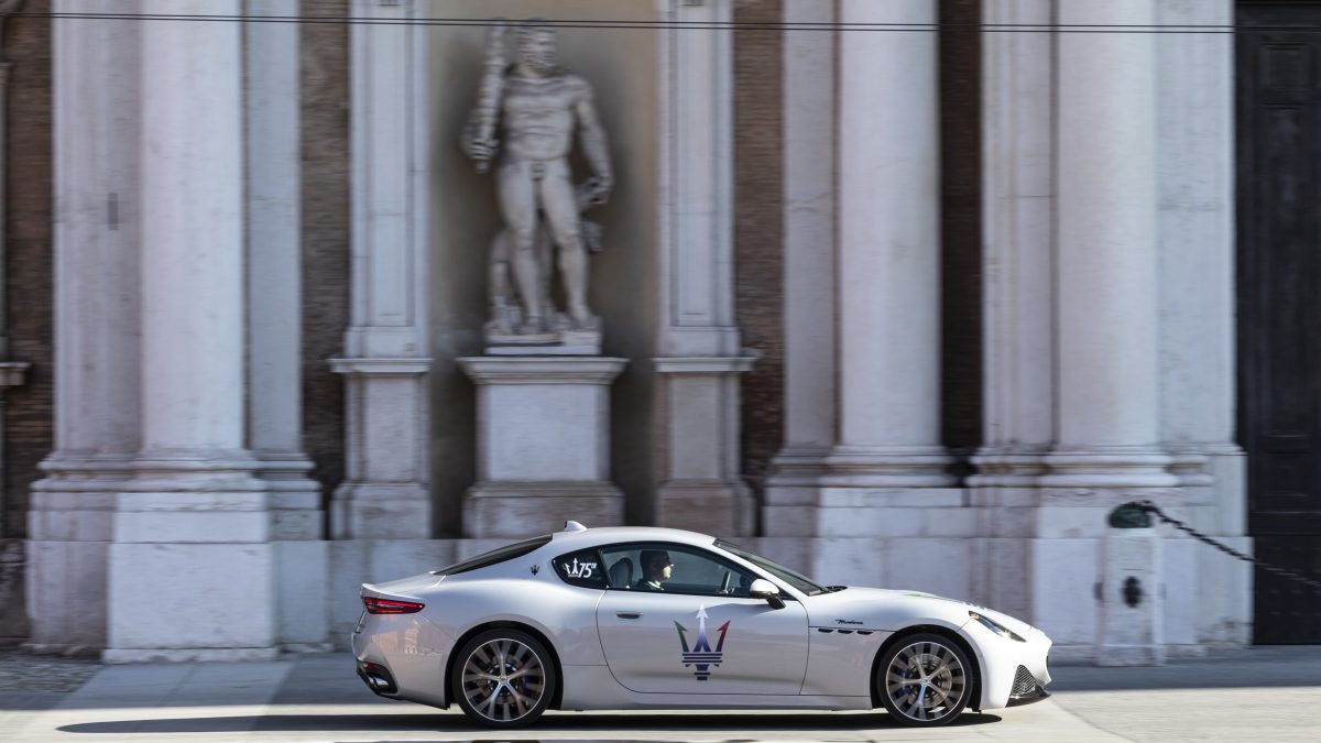 Galleria foto 'Il ritorno di un’icona Maserati: la nuova GranTurismo V6 si mostra prima del debutto…' - foto 2