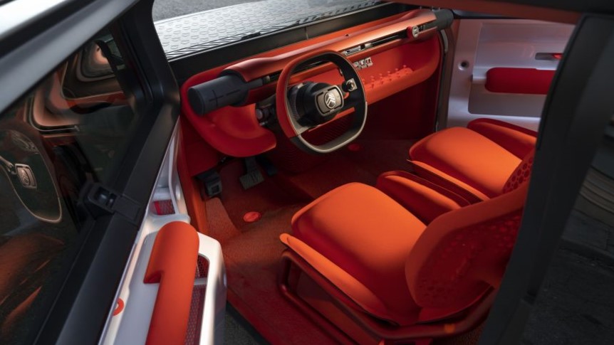 Galleria foto 'Citroën Oli: la mobilità di domani è accessibile, responsabile e super rivoluzionaria!' - foto 1