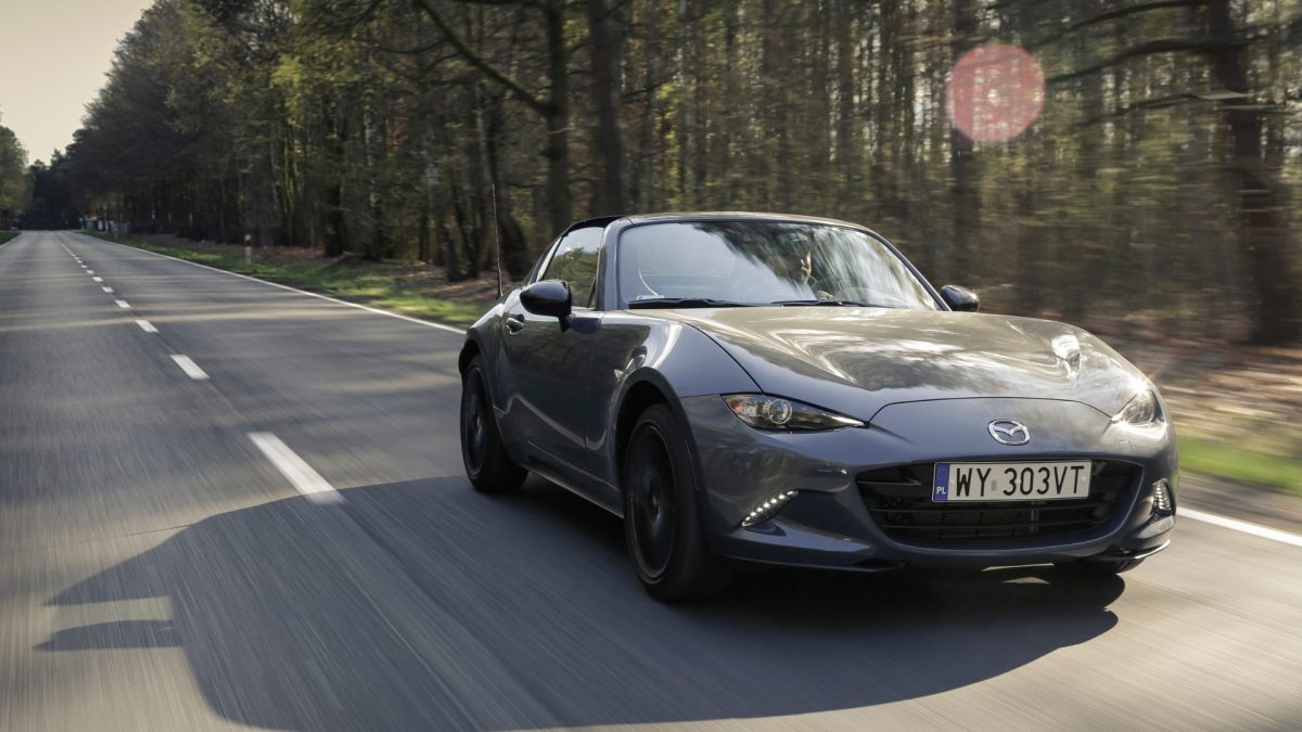 Galleria foto 'Mazda MX-5, Il Raduno dei Record: il 18 settembre a Modena Mazda punta al Guinness World' - foto 3