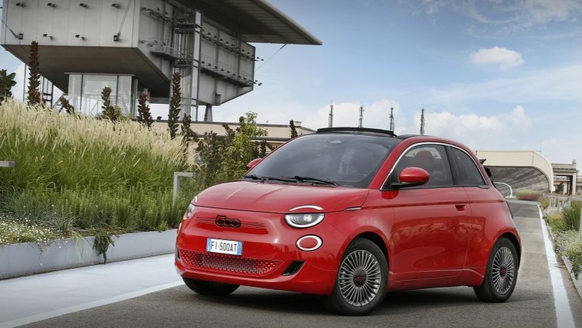 Galleria foto 'Le 5 auto elettriche più vendute in Italia nell’ultimo anno. Ecco quali sono…' - foto 5