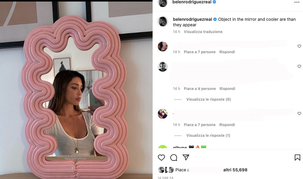 Galleria foto 'Belen Rodriguez, quanto costa il suo specchio super cool' - foto 1
