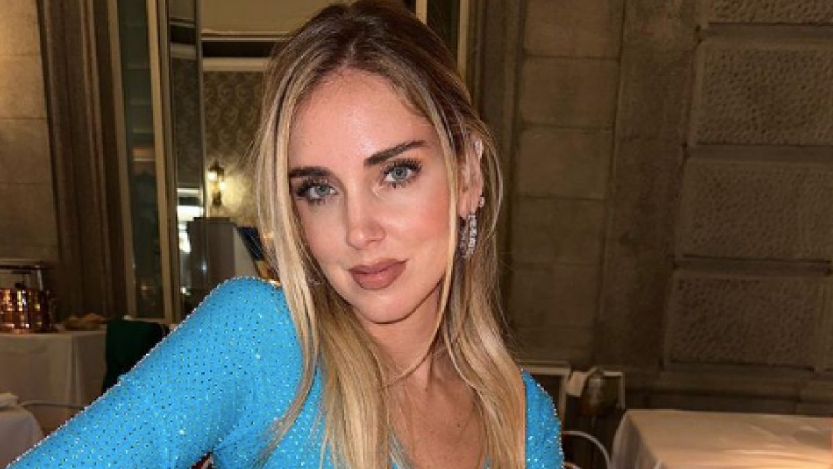 Chiara Ferragni si presenta così a Sanremo: le prime foto all’Ariston