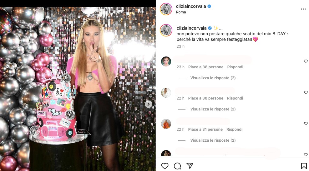 Galleria foto 'Clizia Incorvaia hot alla festa del suo compleanno (FOTO)' - foto 1