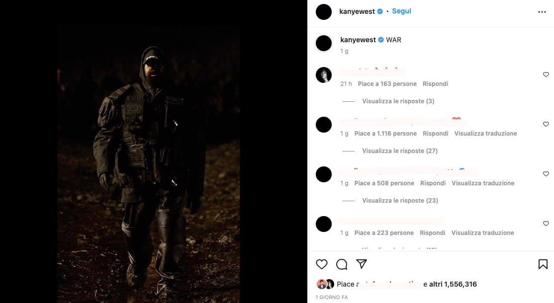 Galleria foto 'Kanye West apre la sfilata di Balenciaga sulla passerella di acqua e fango!' - foto 1