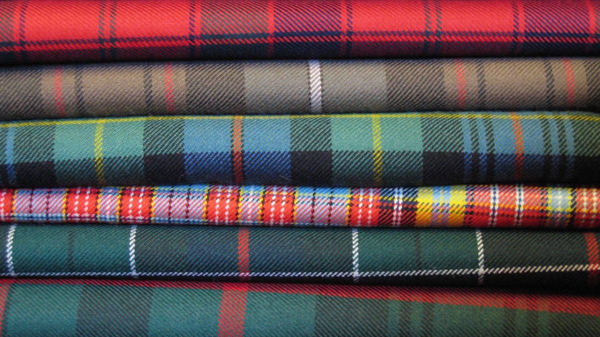 6 Capi e Accessori Tartan perfetti per l’Autunno. Non lasciarteli sfuggire!
