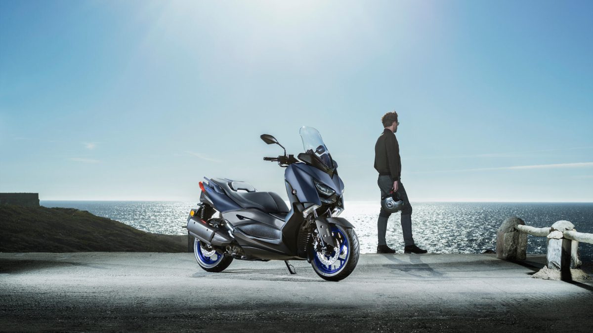Nuovo look per Yamaha XMAX, design rinnovato per il 2023!
