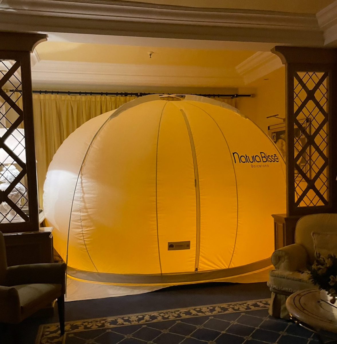Galleria foto 'Rome Cavalieri, un’esperienza di bellezza “Imperial” con la Bubble Pure Air di Natura Bissé!' - foto 3