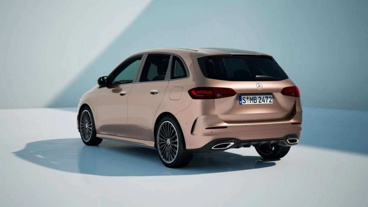 Galleria foto 'Mercedes-Benz Classe B più ricca e sportiva a partire da 36.950 euro' - foto 2