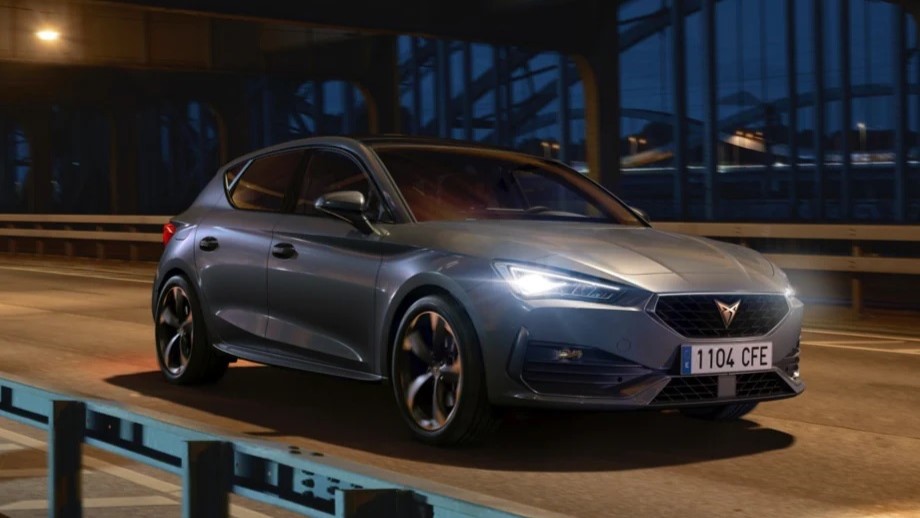 Galleria foto 'Cupra Leon, arrivano le versioni a benzina da 150 CV e 190 CV. Caratteristiche e Costi' - foto 3