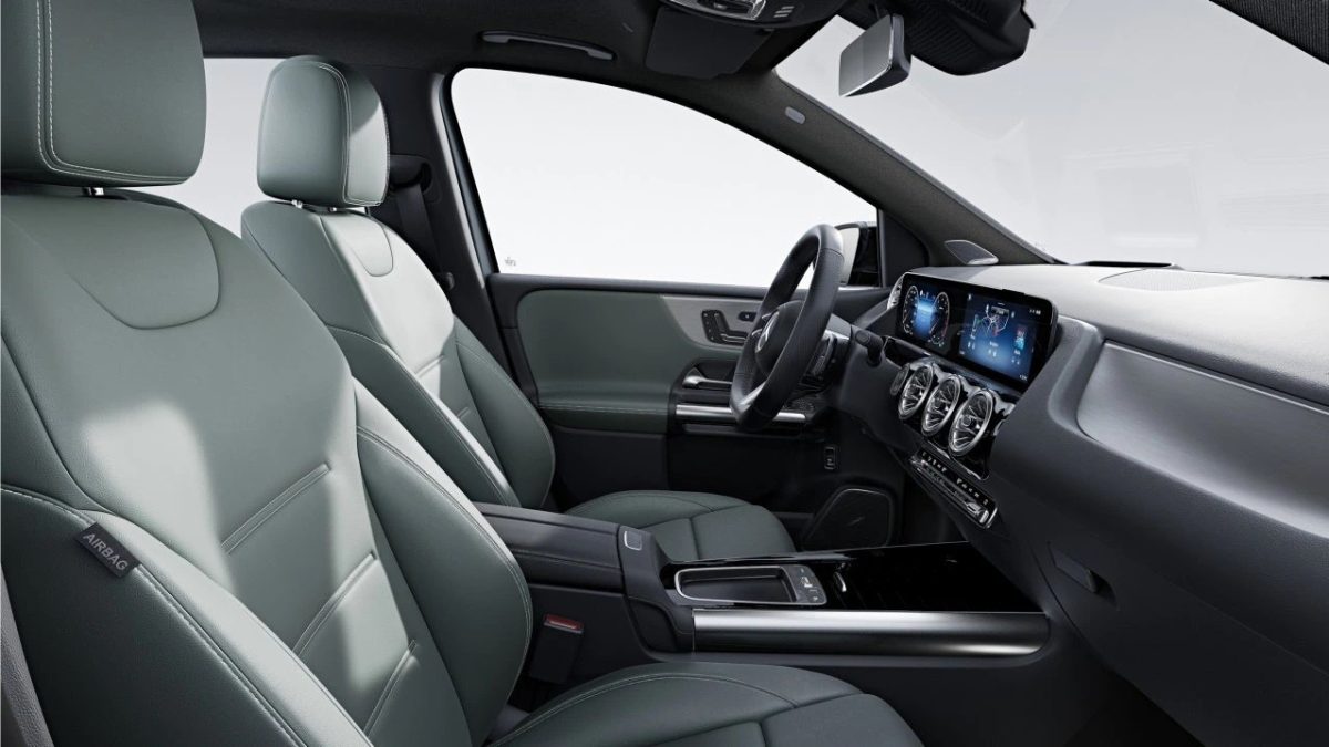 Galleria foto 'Mercedes-Benz Classe B più ricca e sportiva a partire da 36.950 euro' - foto 1