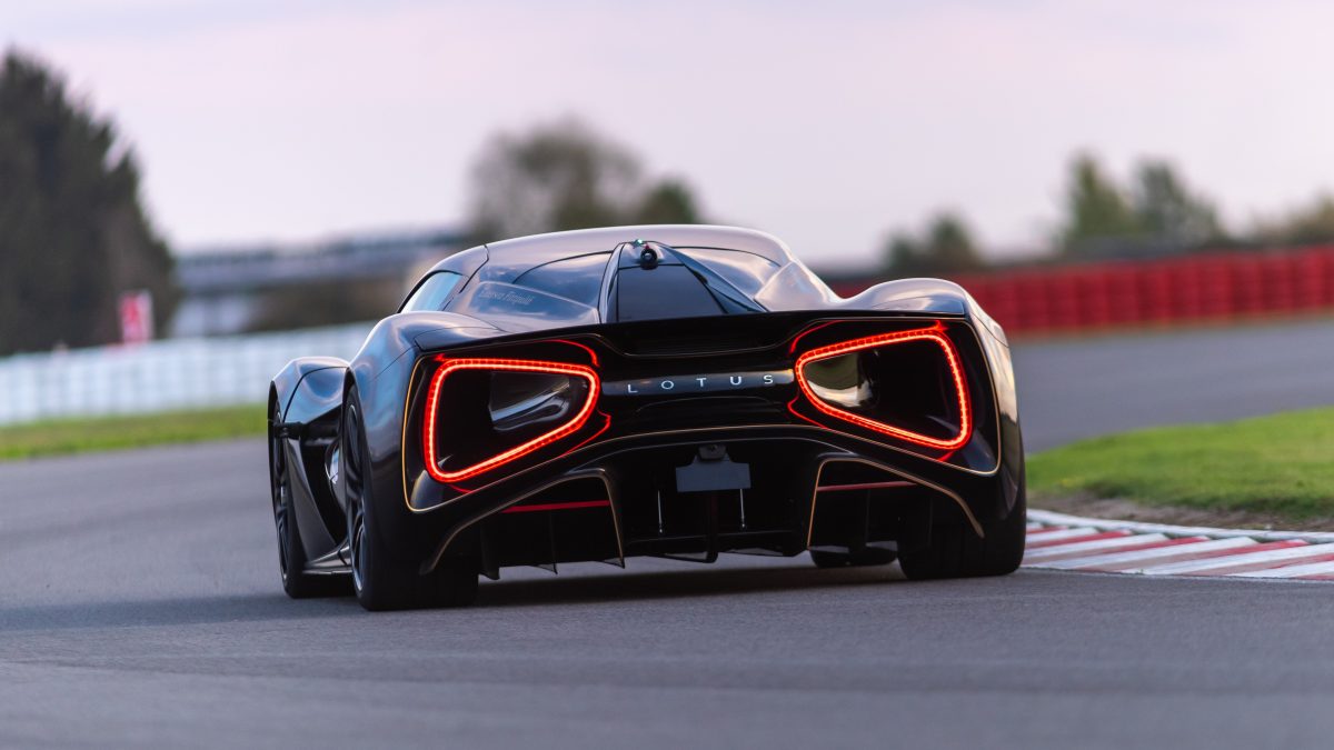 Galleria foto 'Lotus Evija, una serie limitata per celebrare il campione di Formula 1 Emerson Fittipaldi' - foto 1