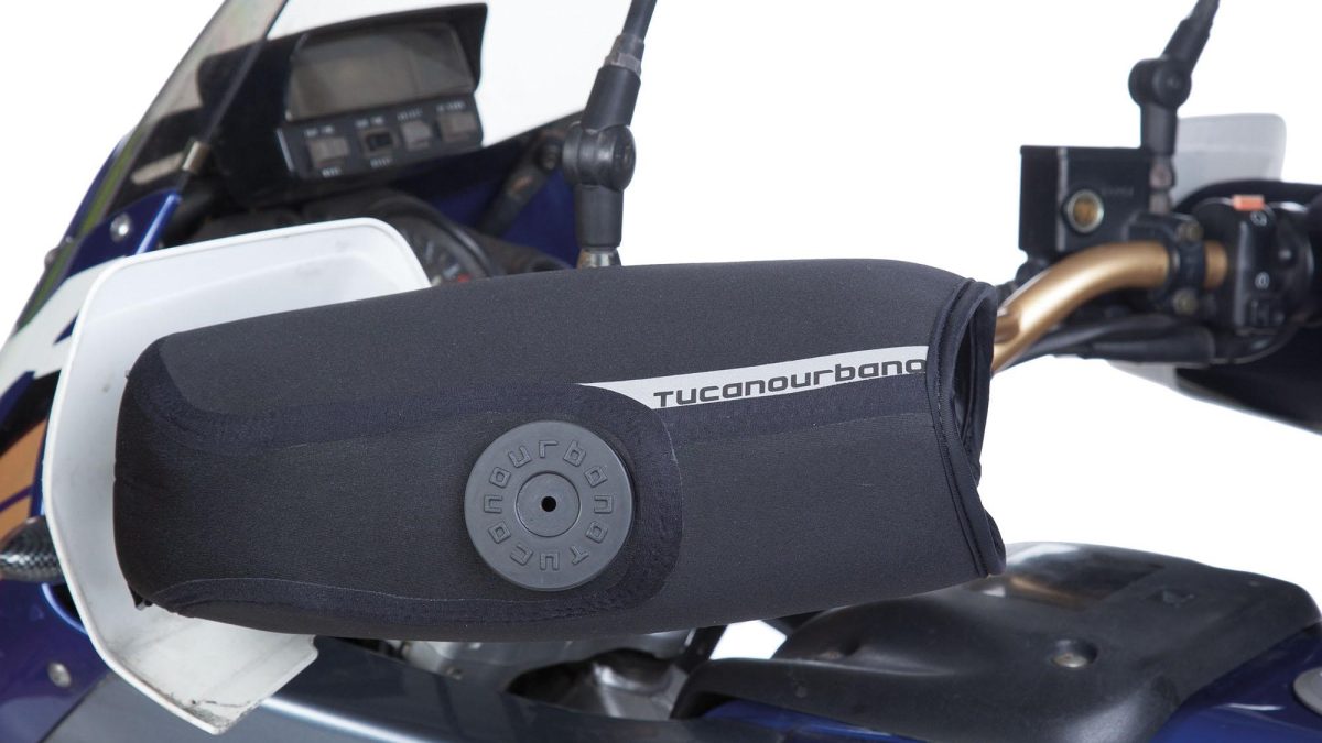 Galleria foto 'Tucano Urbano: 8 capi e accessori indispensabili per le due ruote' - foto 7