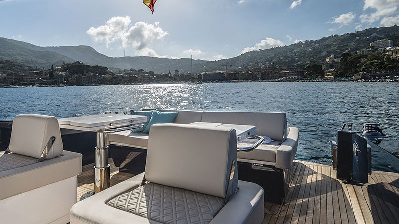 Galleria foto 'Ibiza 44: lo Yacht firmato Austin Parker si rifà il look per un armatore americano' - foto 3