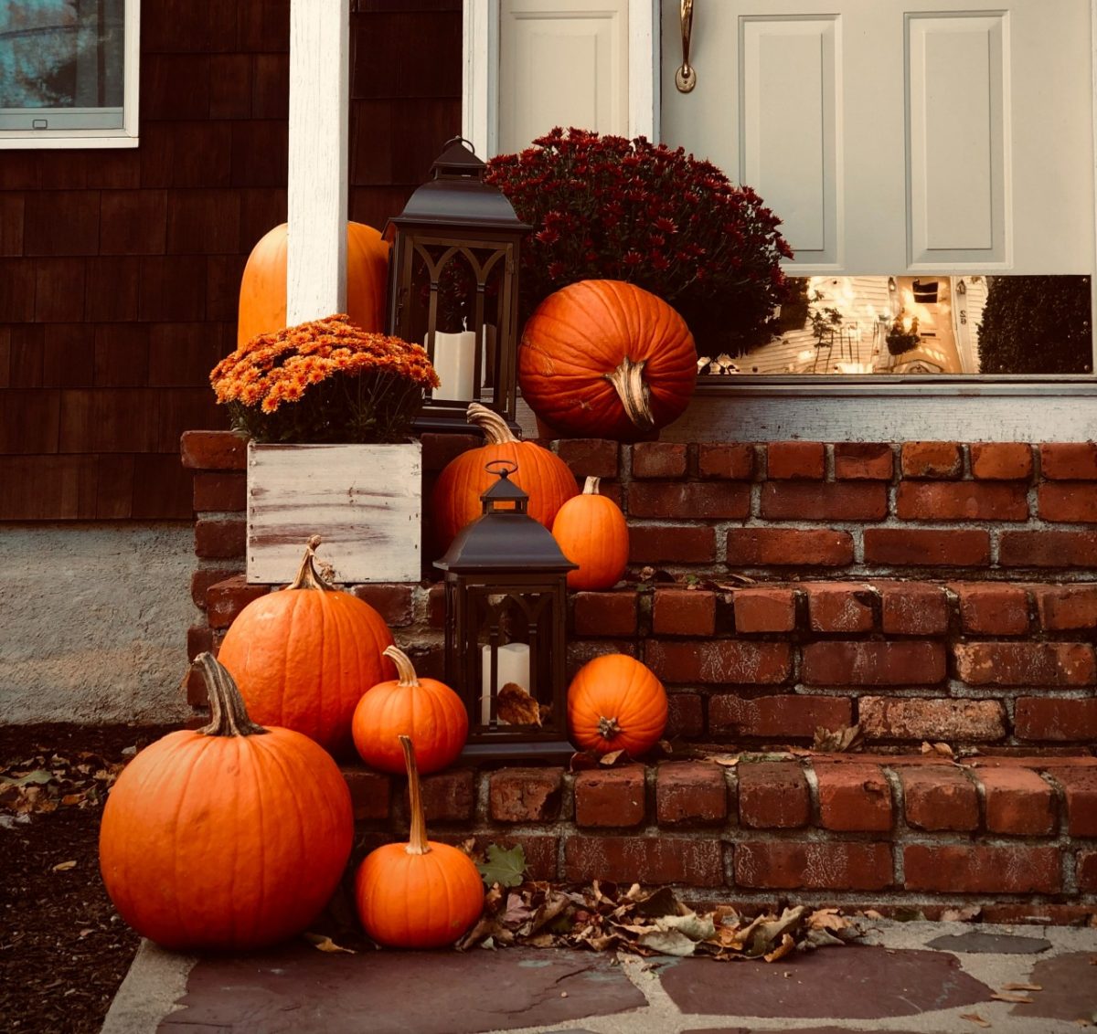 Galleria foto 'Come intagliare le Zucche per decorare Casa la notte di Halloween. Tutorial e idee da copiare!' - foto 2