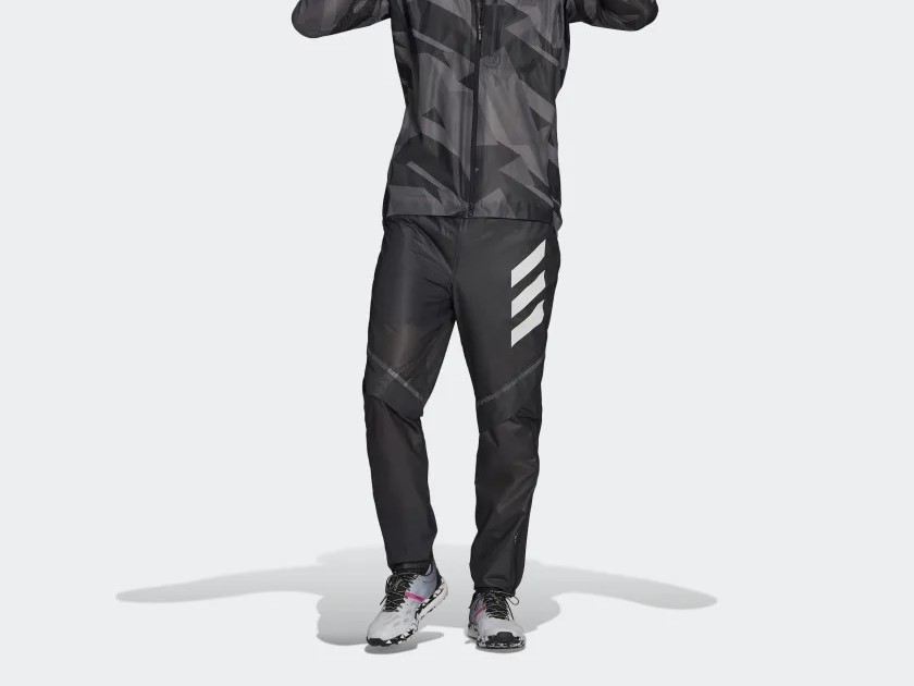 Galleria foto 'Abbigliamento Sportivo da Uomo: 7 Capi perfetti per l’allenamento outdoor invernale' - foto 4